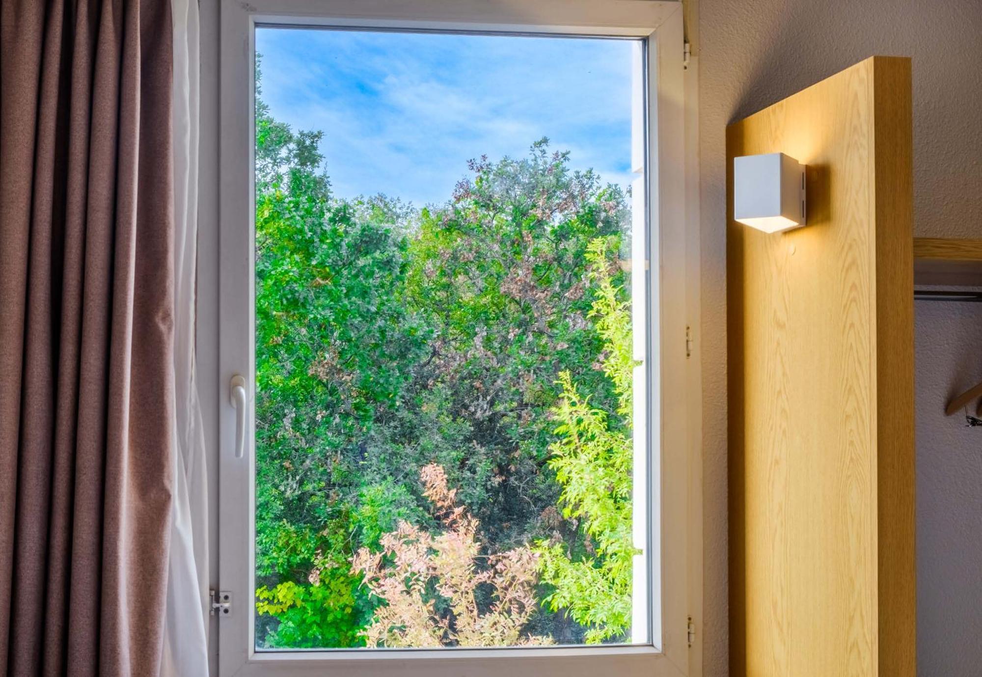 B&B Hotel Antibes Sophia Antipolis Бьо Экстерьер фото